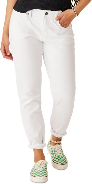 Carve Designs Carson Boyfriend Jeans for Women - Mid-Rise & Relaxed Fit