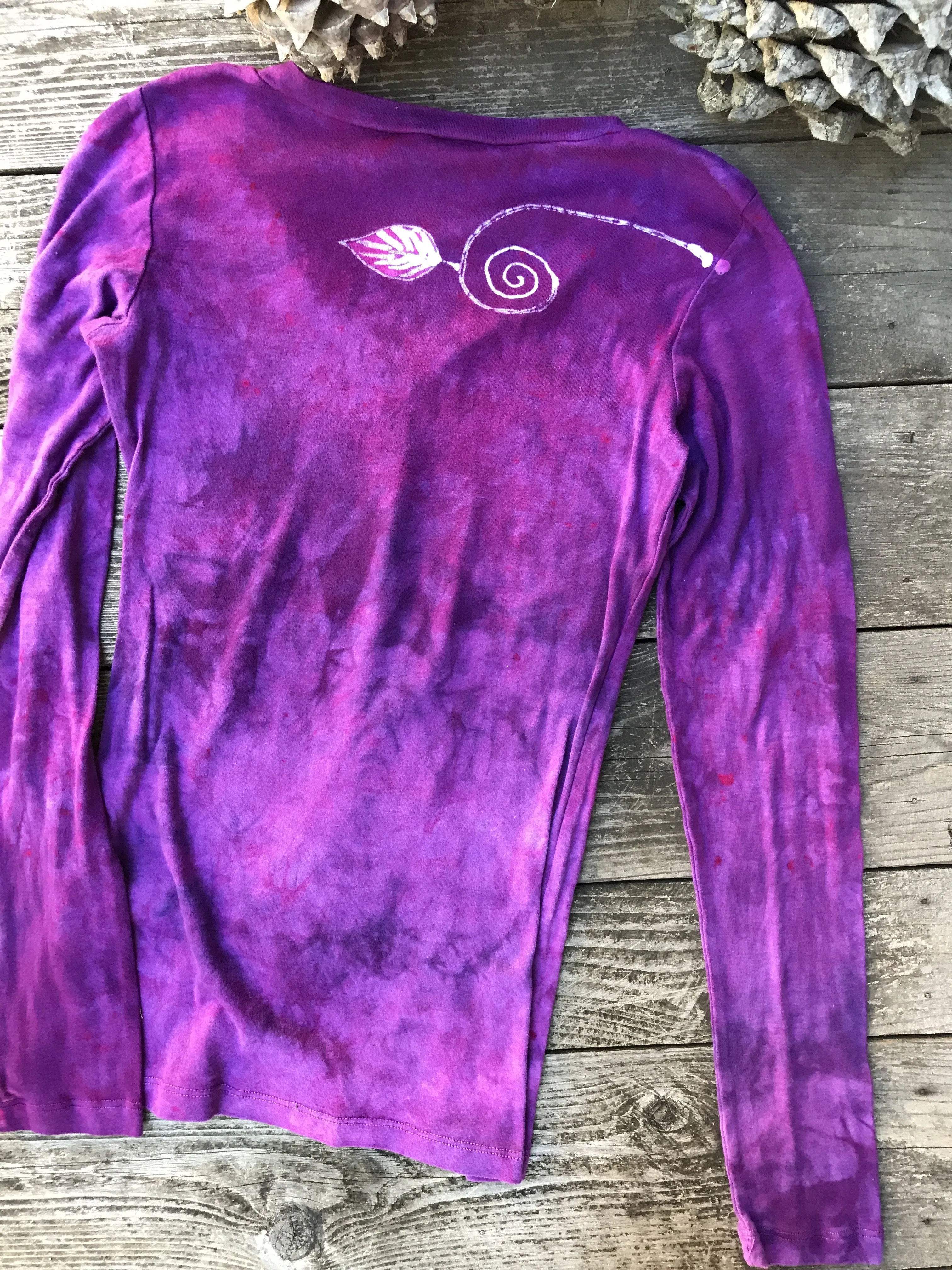 Mysterious Rose In Passionate Pink Long Sleeve Batik Top