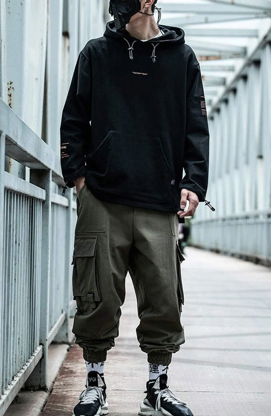 PAODIKUAI Men Techwear Matte Black Jogger Pants Relaxed Fit Streetwear Pants with Multiple Pockets