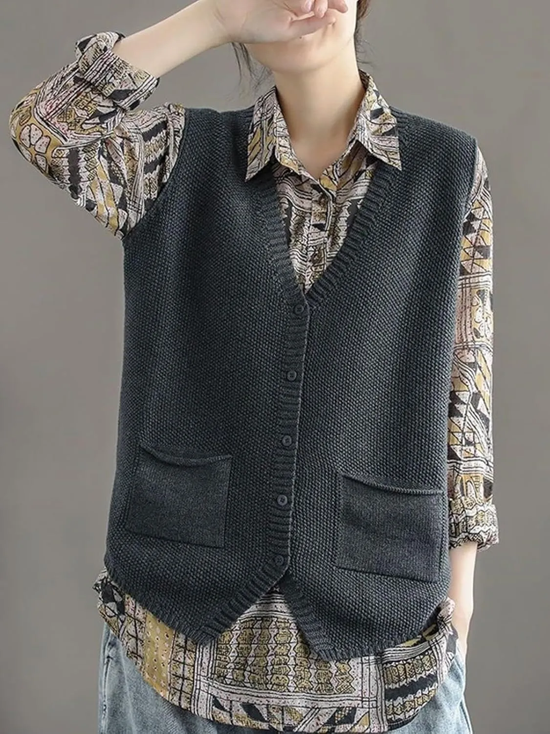 Wowcarbazole Womens V Neck Sweater Vest Sleeveless Button Down Solid Knit Cardigan Vest Casual Knitted Tank Tops with Pockets