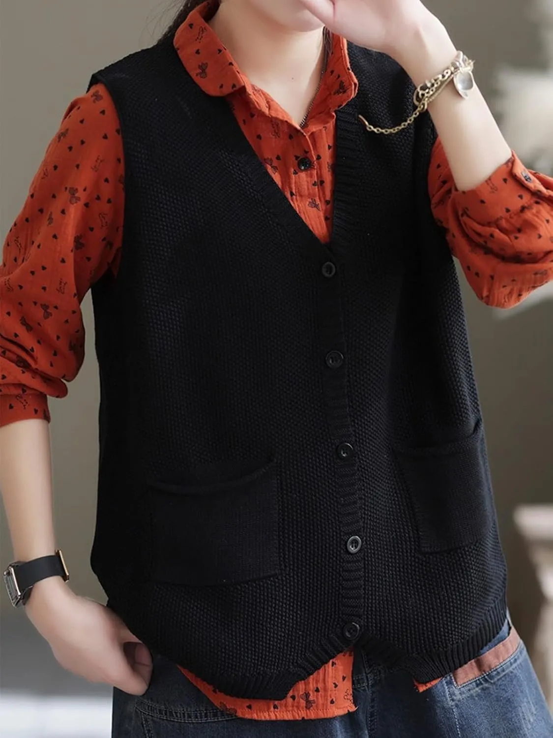 Wowcarbazole Womens V Neck Sweater Vest Sleeveless Button Down Solid Knit Cardigan Vest Casual Knitted Tank Tops with Pockets