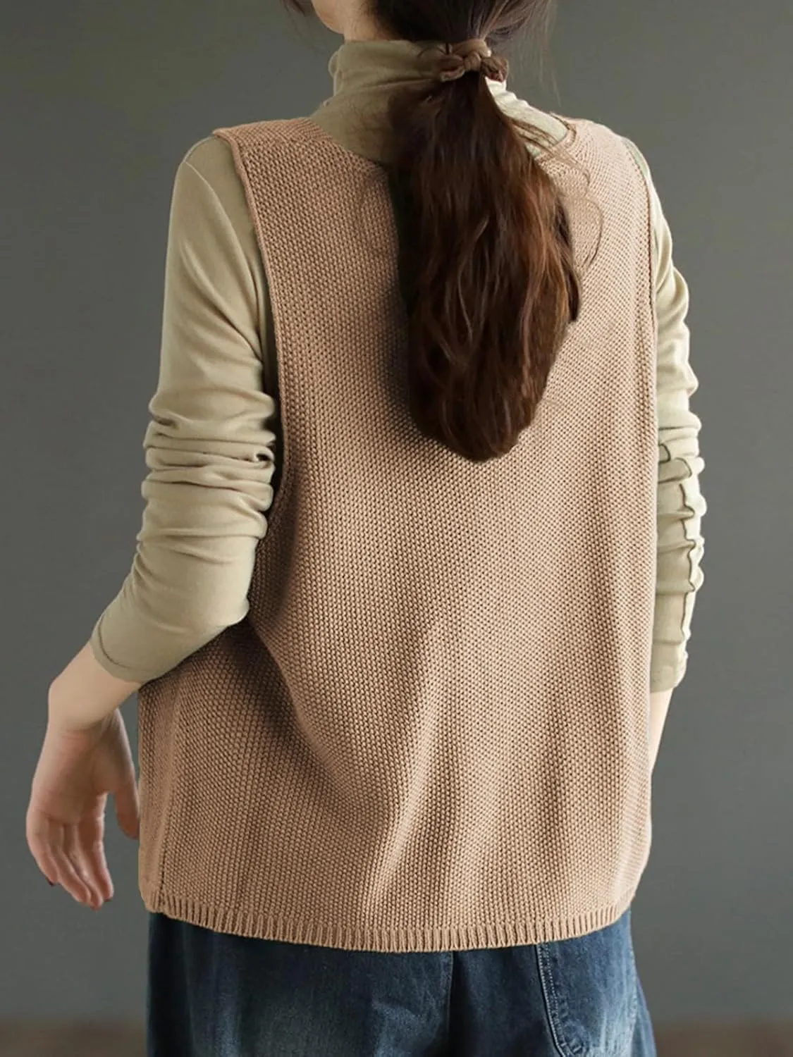 Wowcarbazole Womens V Neck Sweater Vest Sleeveless Button Down Solid Knit Cardigan Vest Casual Knitted Tank Tops with Pockets